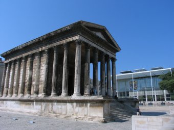 Nimes maison carre
